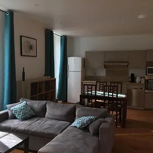 https://magnifique-et-lumineux-appartement-au-coeur-du-sancy.hotels-rhonealpes.com